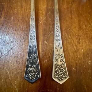 Oxford Hall Queen Tapestry 48 Pc Flatware Set Japan w/Original Box Rose